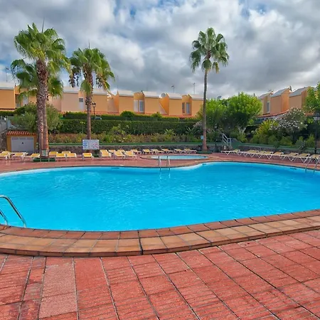 Сasa de vacaciones Charming House *